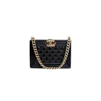 CHANEL PATENT BOY CLUTCH WITH CHAIN HANDBAG AP2870 B08500 94305 (11*7.5*2.5cm)